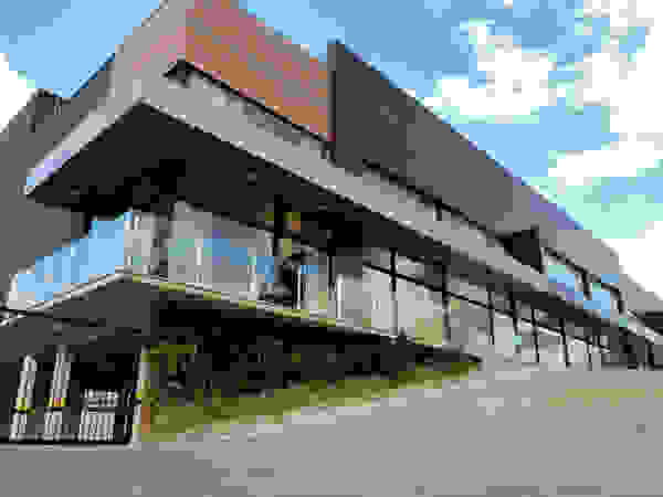 Cecyn Arquitetura + Design Офіси та магазини Бетон Дерев'яні