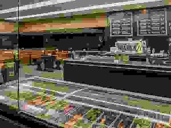 Riskalla & Mueller Arquitetura e Interiores Bars & clubs Solid Wood Green