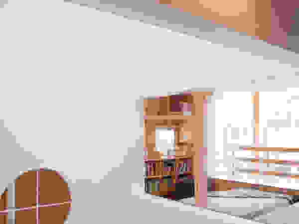 水石浩太建築設計室/ MIZUISHI Architect Atelier Modern Corridor, Hallway and Staircase