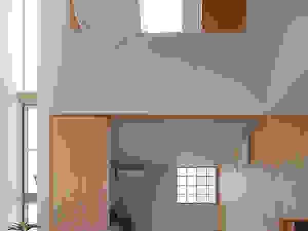 水石浩太建築設計室/ MIZUISHI Architect Atelier Modern Living Room