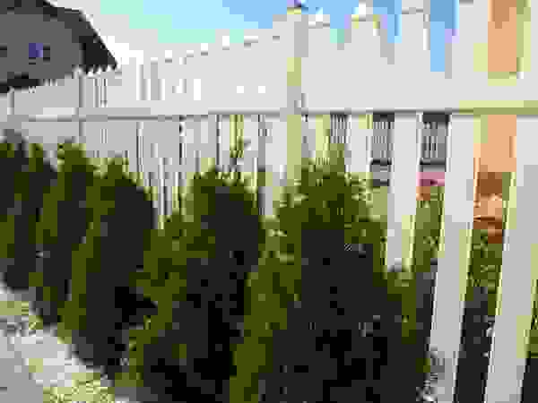TOP FENCE s.c. Modern Houses Plastic White