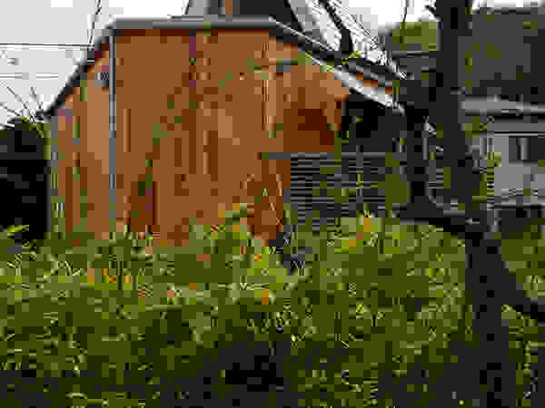 すわ製作所 Eclectic style houses