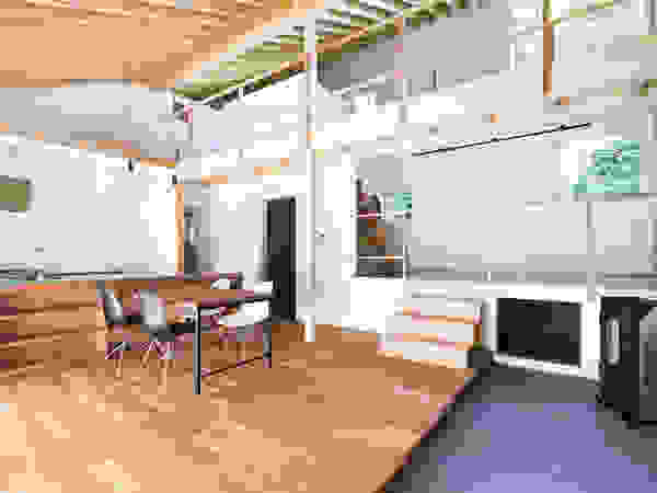 一級建築士事務所 Atelier Casa Walls Solid Wood Brown
