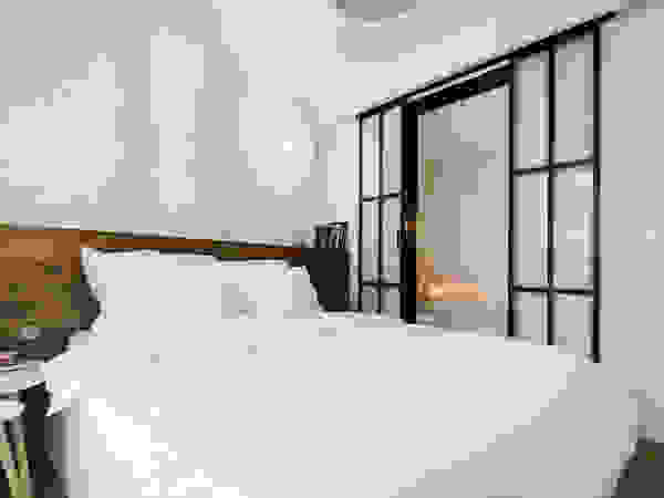 Girl and the cat BLACKHAUS Modern Bedroom Bricks White