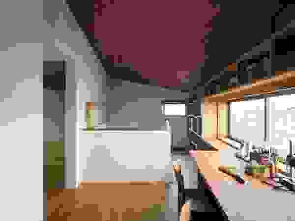 有限会社 アンドウ・アトリエ Eclectische studeerkamer