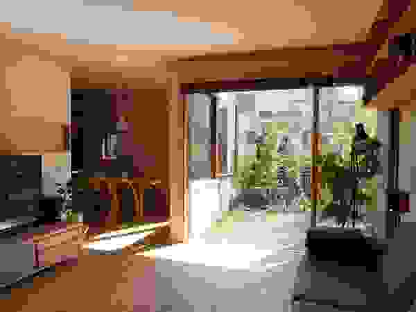 有限会社 アンドウ・アトリエ Eclectische woonkamers