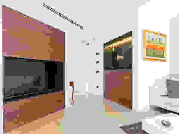 Lemayr Thomas Minimalist living room