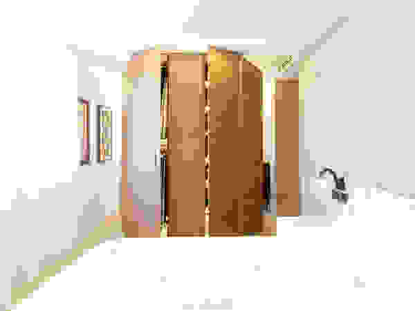 Lemayr Thomas Minimalist bedroom