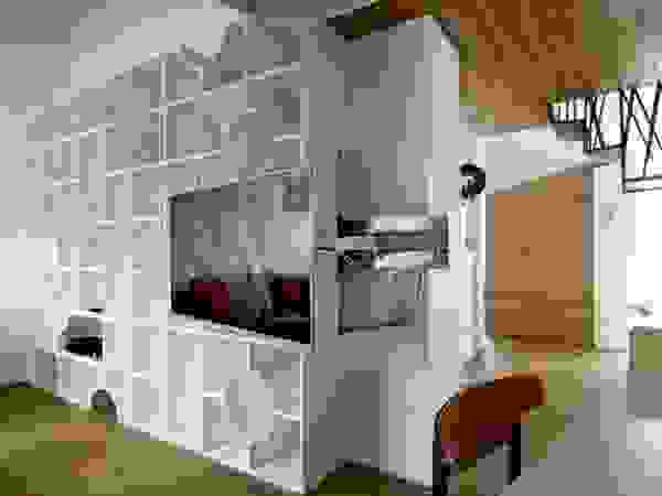 3rdskin architecture gmbh SoggiornoSupporti TV & Pareti Attrezzate