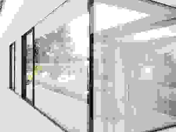 Burckhardt Metall Glas GmbH Modern windows & doors