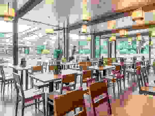 Burckhardt Metall Glas GmbH Modern dining room