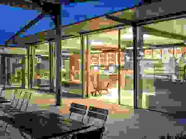 Burckhardt Metall Glas GmbH Modern windows & doors