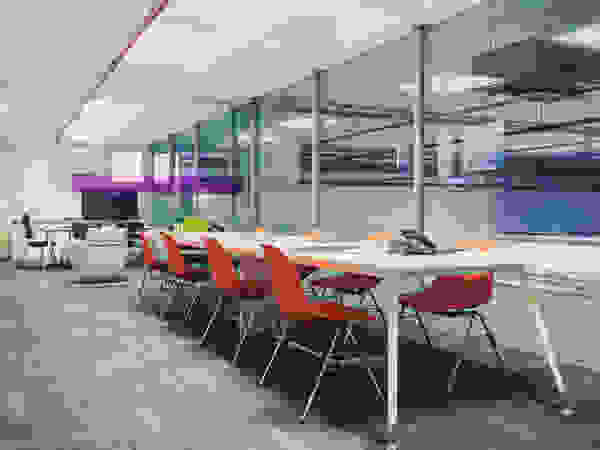 Office Work Space Gracious Luxury Interiors Modern office buildings Multicolored