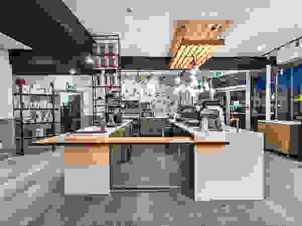 Counter area Alice D'Andrea Design Bars & clubs White