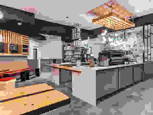Entry view Alice D'Andrea Design Bars & clubs