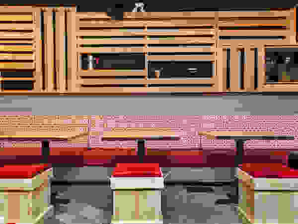 Bench seating area Alice D'Andrea Design Bars & clubs Wood Red