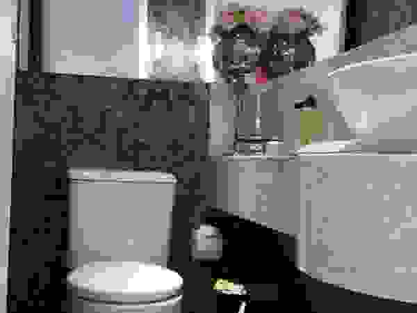 Samira Prado Moda Casa BathroomFittings Kertas Black