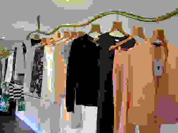 FASHION RACKS Guzman Studio Dressing roomStorage