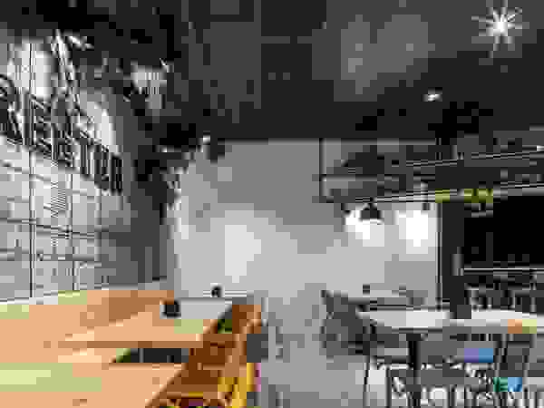 Ortho Estudio Modern bars & clubs