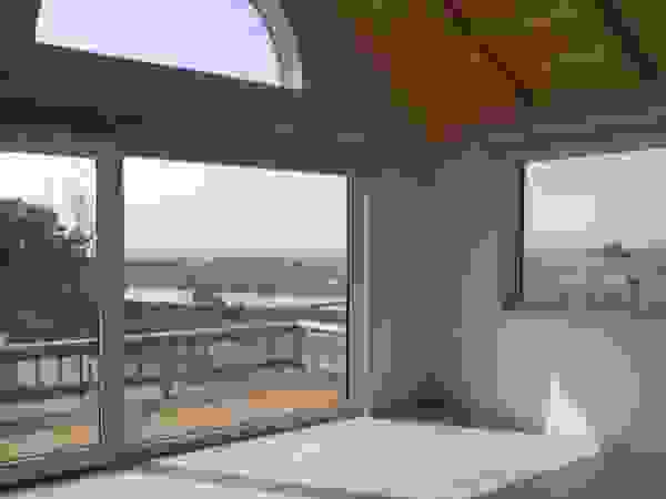 Goodhaus Modern balcony, veranda & terrace