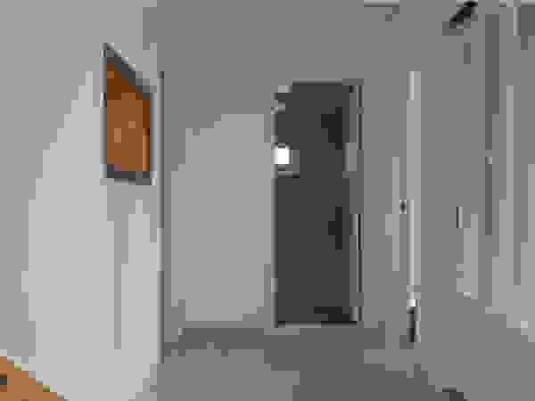 Goodhaus Modern corridor, hallway & stairs