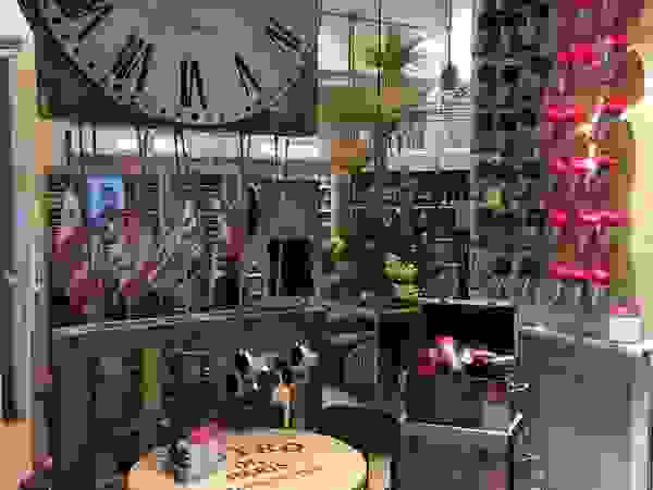 Andrea Delcuratolo Offices & stores