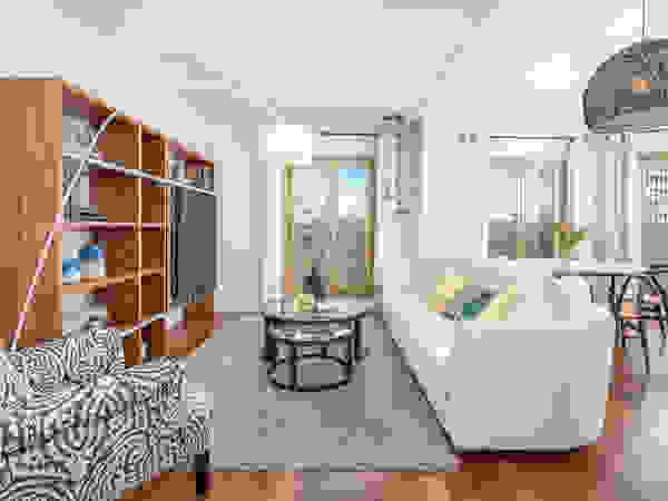 Espacios y Luz Fotografía Scandinavian style living room Engineered Wood White