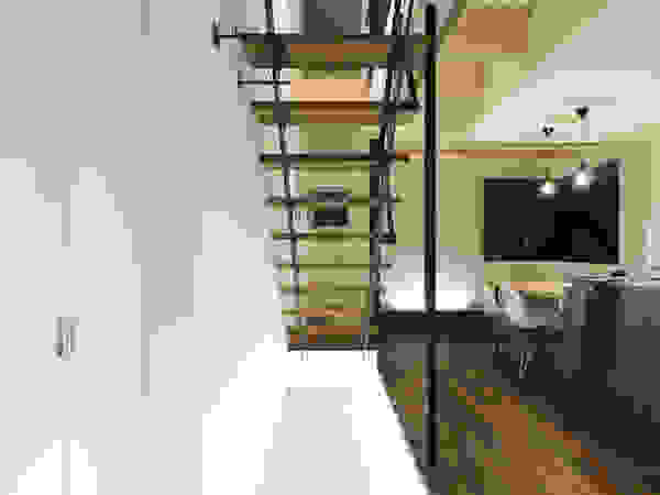 一級建築士事務所 Atelier Casa Modern Corridor, Hallway and Staircase Concrete