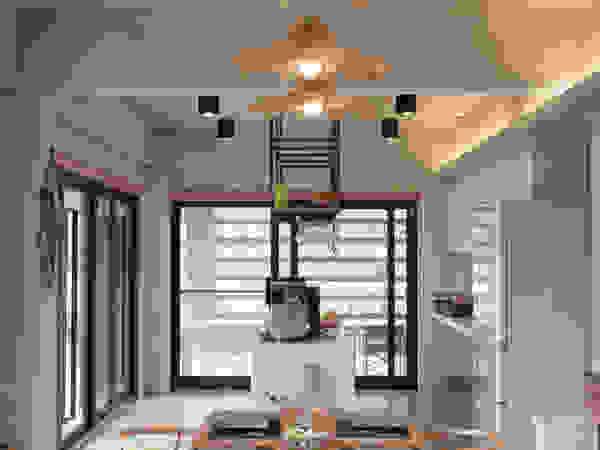 築里館空間設計 Їдальня