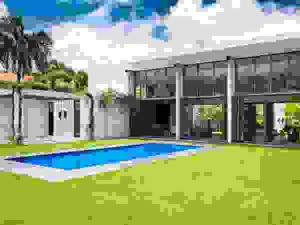 AIRCLOS Modern houses