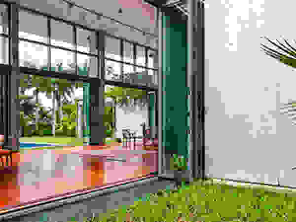 AIRCLOS Modern houses