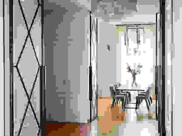 NOMADE ARCHITETTURA E INTERIOR DESIGN Classic style corridor, hallway and stairs