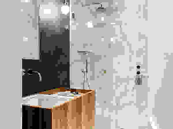 NOMADE ARCHITETTURA E INTERIOR DESIGN Modern Bathroom