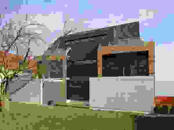 ARCHITEKTEN GECKELER Modern houses Wood Black