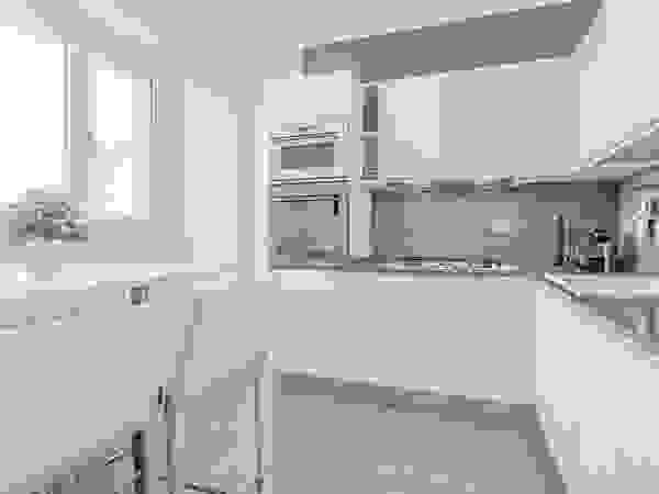 Facile Ristrutturare Modern Kitchen