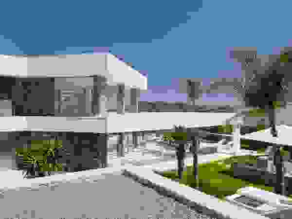 Miralbo Urbana S.L. Modern houses Marble