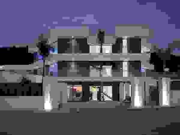 Miralbo Urbana S.L. Modern houses
