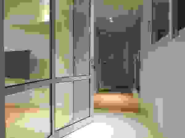 minimalhouse Медіа-зал