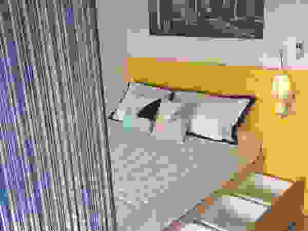 RANAH Modern Bedroom Yellow