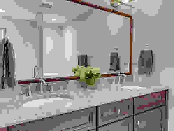 BOWA - Design Build Experts Casas de banho minimalistas