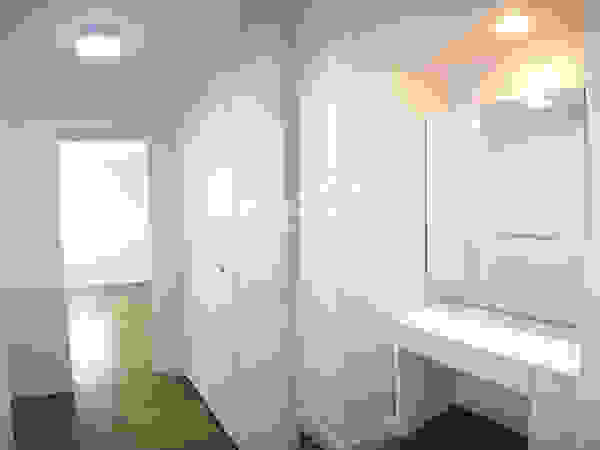 얀코인테리어 Scandinavian style media rooms White