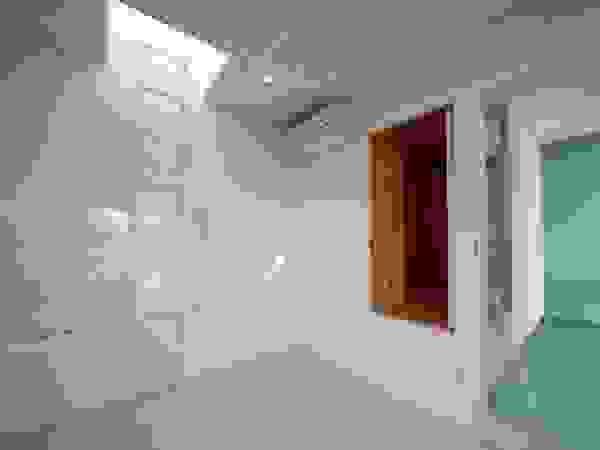 前田敦計画工房 Modern living room