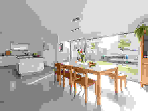 KitzlingerHaus GmbH & Co. KG Modern dining room