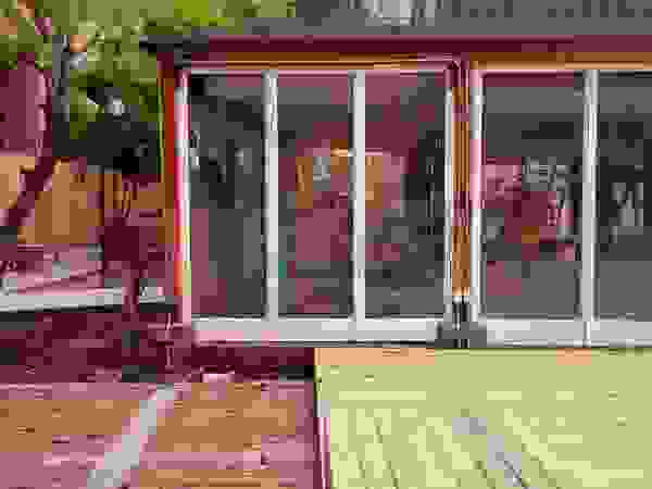 C - Arq Balcone, Veranda & Terrazza in stile moderno