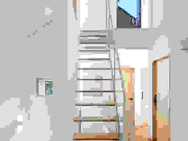 (주)유타건축사사무소 Modern Corridor, Hallway and Staircase
