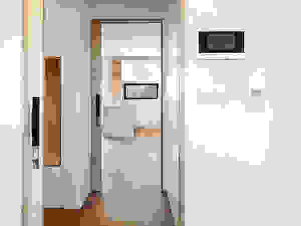 (주)유타건축사사무소 Modern Corridor, Hallway and Staircase