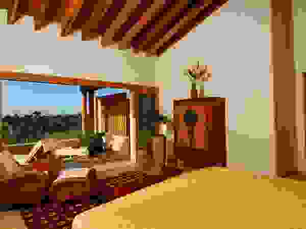 BR ARQUITECTOS Tropical style bedroom Engineered Wood Wood effect
