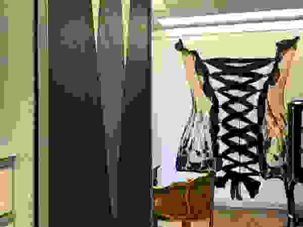STUDIO AGUIAR E DINIS Modern dressing room