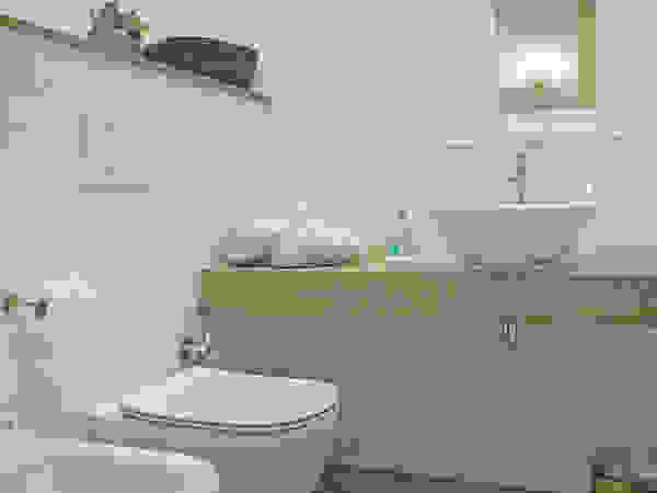 senzanumerocivico Classic style bathroom