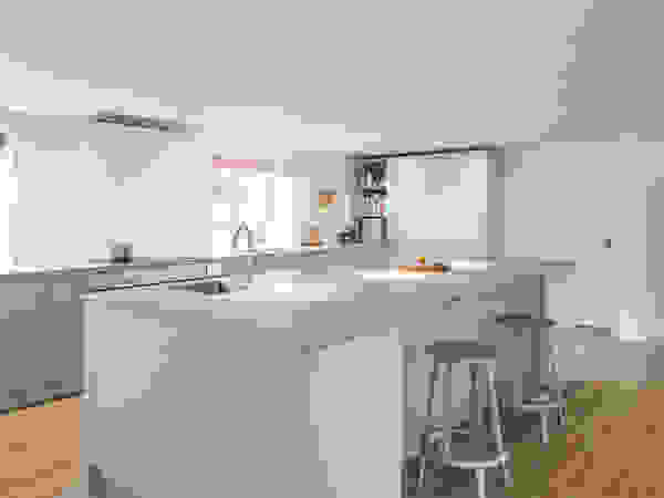 Aston Upthorpe - Handleless In-Frame Kitchen cu_cucine ห้องครัว